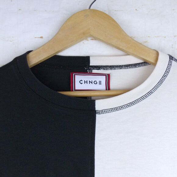 CHNGE T-Shirt Women S Black Ivory Split Butterfly Crop Boxy Two-Tone Sustainable - Picture 4 of 11